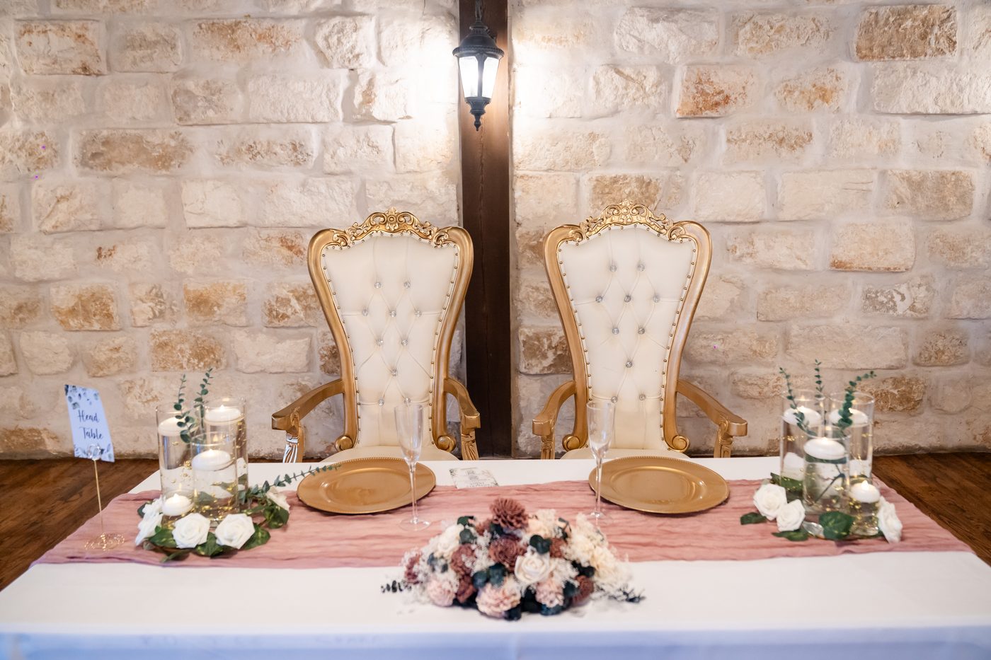 Throne chairs sweetheart table